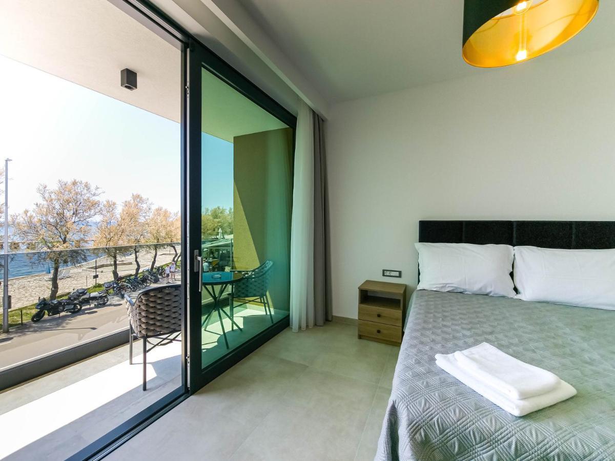 Maresole Beachfront Residence Porec Exterior photo